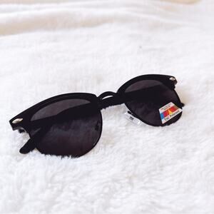 Theo Black Sleek Modern Sunglasses